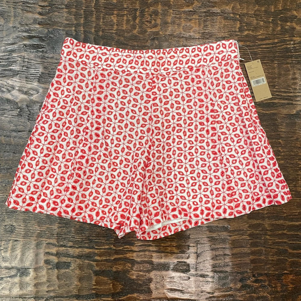 Daniel Cremieux High-Waisted Shorts